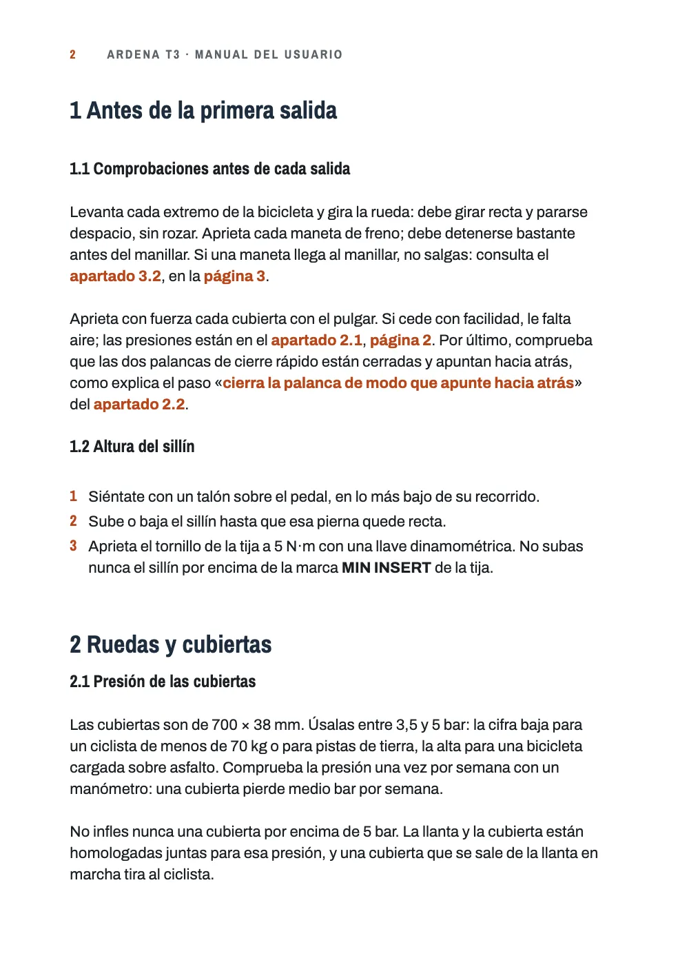 Página 2: 1 Antes de la primera salida. Página 2: el apartado 1 con remisiones como apartado 3.2, en la página 3, y el paso «cierra la palanca de modo que apunte hacia atrás», que enlaza con el apartado 2.2; pasos numerados para la altura del sillín; el apartado 2.1 sobre la presión.